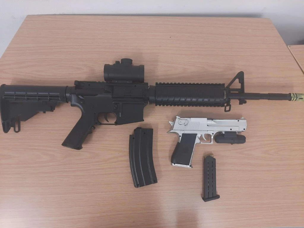 Polizei stoppt 18-Jährigen mit Softairwaffen am Dortmunder Hauptbahnhof