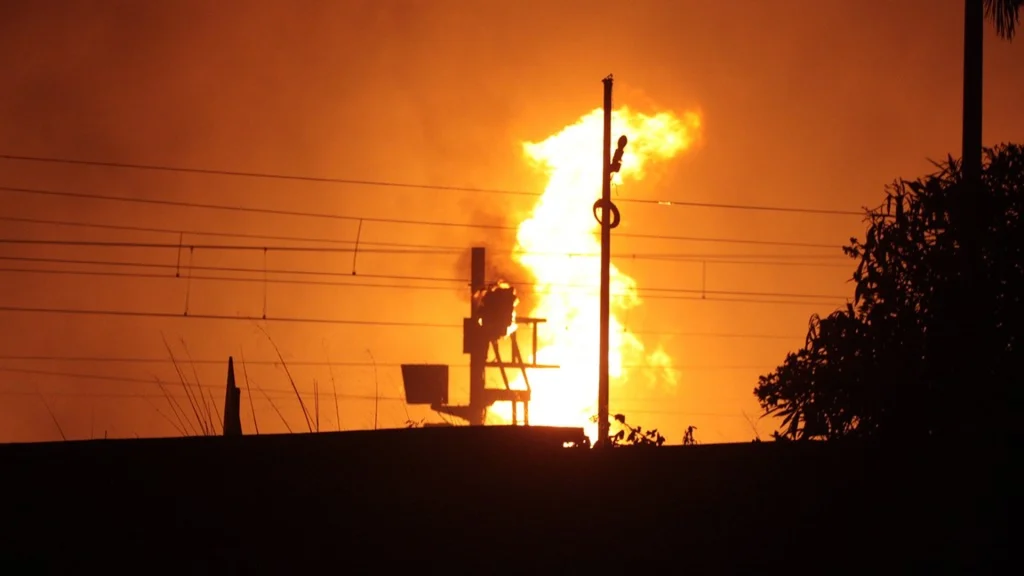 Ukraine sabotiert russische Infrastruktur: Kommunikationsnetzwerk und Eisenbahnstrecken getroffen