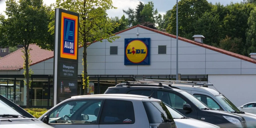 Vorsicht auf dem Parkplatz: Neue Regel bei Aldi und Lidl sorgt für Verwirrung