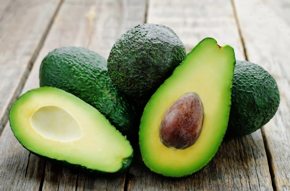 Harte Avocado? Mit diesem Trick wird sie in Minuten reif