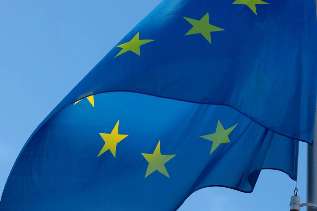 EU nutzt eingefrorene russische Vermögen: Erste Milliardenhilfe für die Ukraine