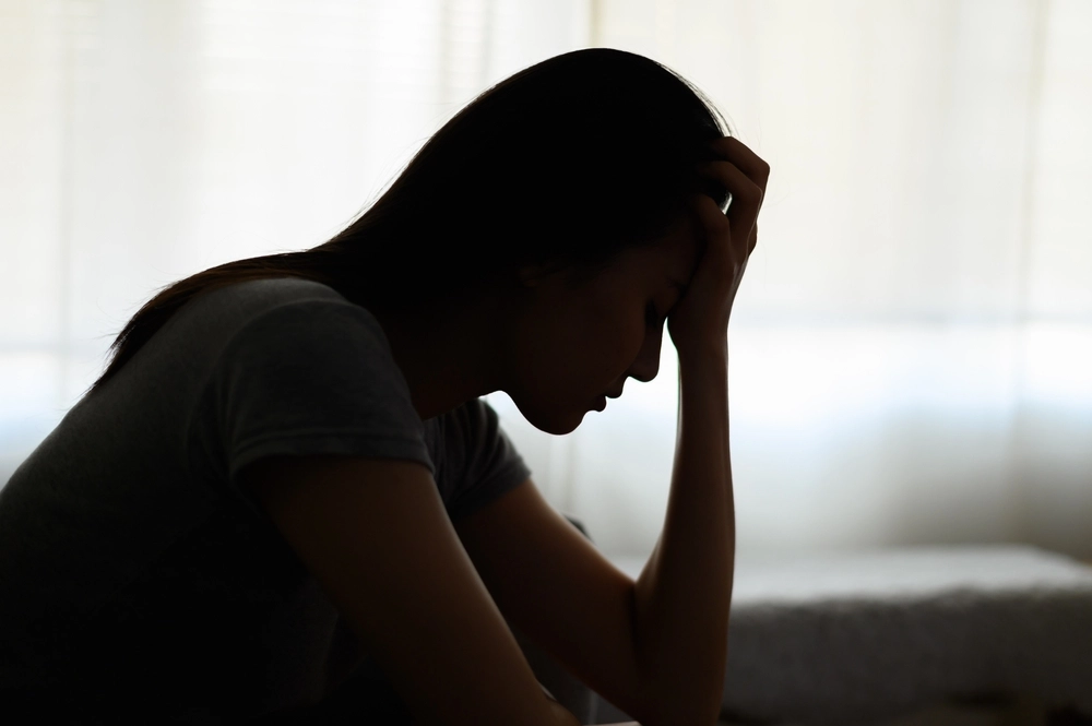 12 Frühe Anzeichen von Demenz bei jungen Erwachsenen, die Sie nicht ignorieren sollten