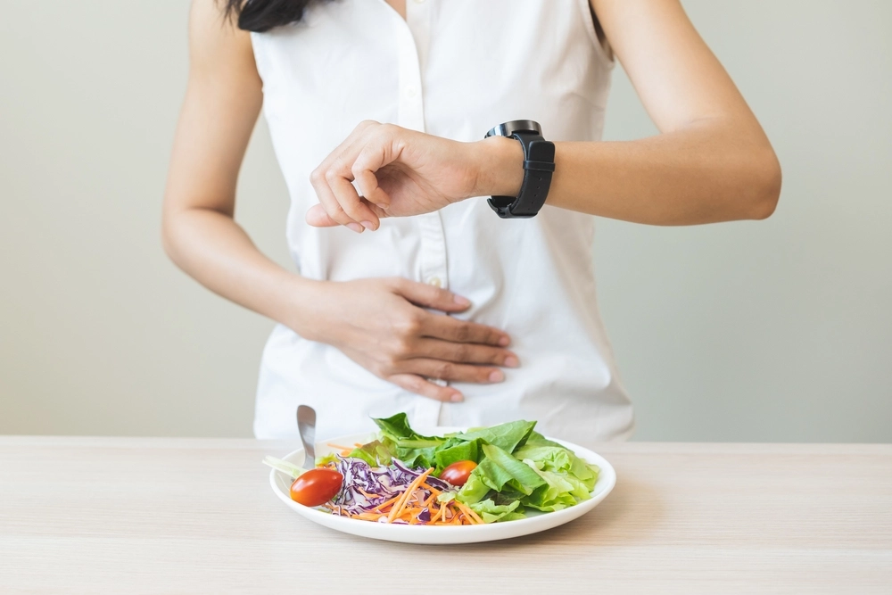 Abnehmen im Schlaf: So gelingt es mit dem richtigen Abendessen