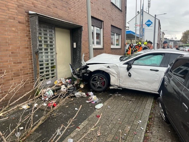 Oberhausen: Glück im Unglück – keine Verletzten nach Verkehrsunfall
