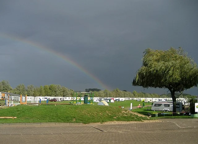 Deutschlands größter Campingplatz muss geräumt werden: Steigende Wasserstände drohen