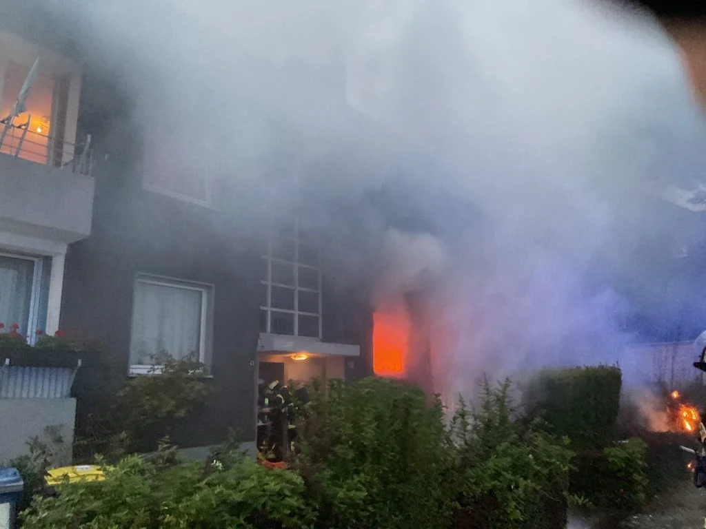 Nach Explosion: Wohnung in Dortmund unbewohnbar, mehrere Verletzte