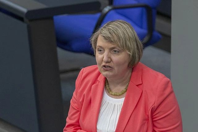 Strack-Zimmermann vs. Mast: Ein politischer Schlagabtausch eskaliert