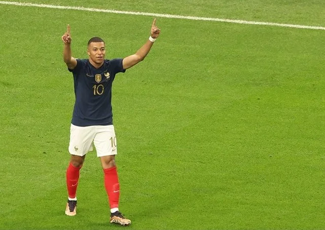 Kylian Mbappé erleidet Nasenbeinbruch: Vorerst keine Operation