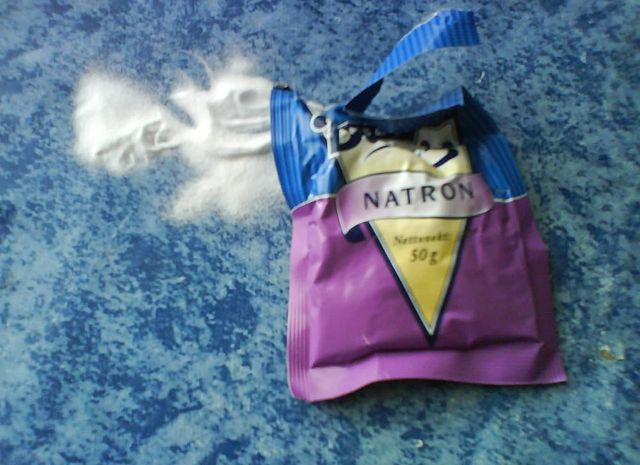 Natron eignet sich hervorragend als DIY-Unkrautvernichter – So verwenden Sie es