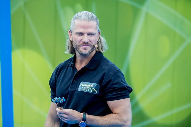 Paul Janke empört über Hassnachrichten: Ex-Bachelor kritisiert negative Kommentare