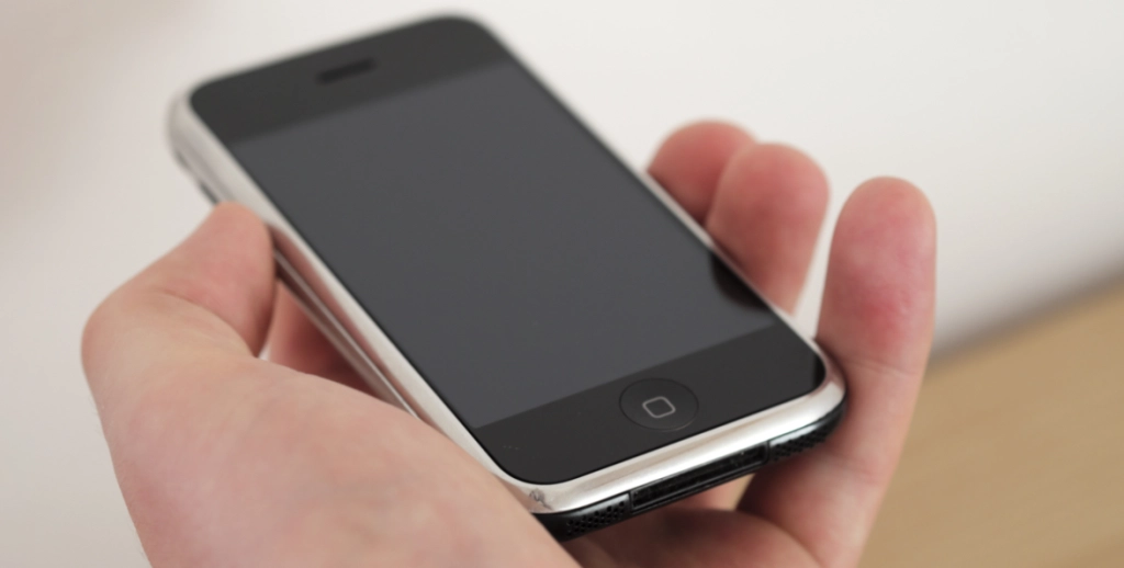 Sammler sind bereit, 40.000 Euro für dieses alte Mobiltelefon zu zahlen