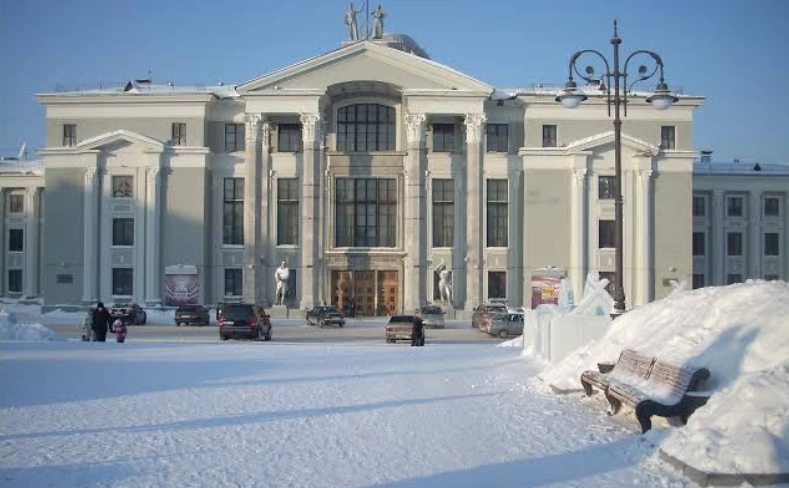 64-jährige Frau verliert Hand bei Explosion im Wahllokal in Russland