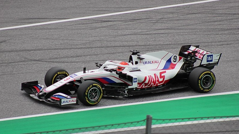 EU hebt Sanktionen gegen ehemaligen F1-Fahrer Nikita Mazepin auf