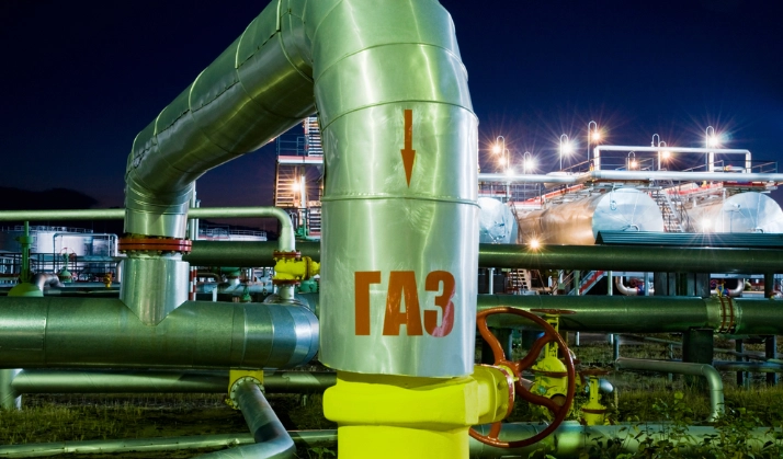 Ukrainischer Drohnenangriff zwingt bedeutende russische Raffinerie zur Stilllegung