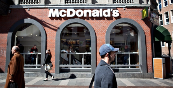 McDonald’s rutscht bei Gewinnen ab: Sparsame Kunden machen Fast-Food-Riese zu schaffen