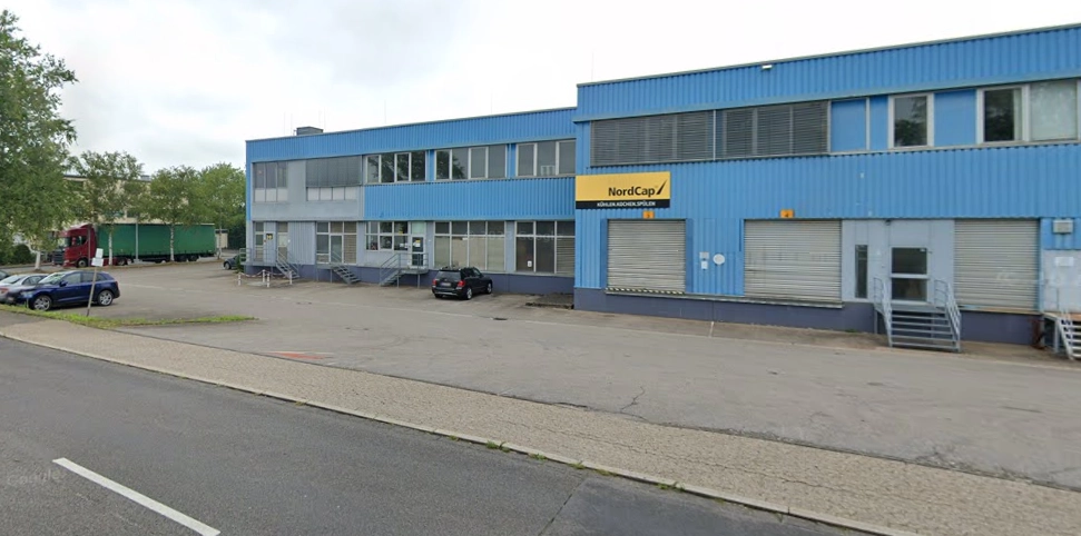 Versuchter Raub auf Paketboten in Erkrath – Täter flüchtig