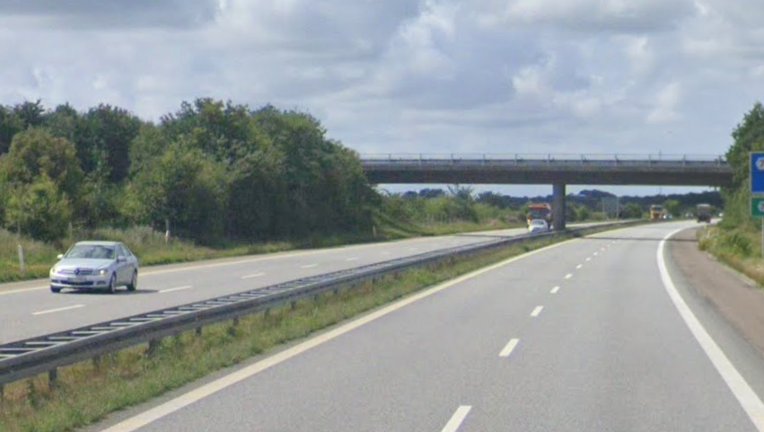 Junge deutsche Frau in Dänemark schockiert: Mann wedelte auf der Autobahn