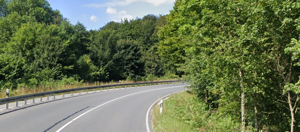 Schwerer Verkehrsunfall fordert zwei junge Todesopfer auf der Nordstraße bei Halle/Westfalen