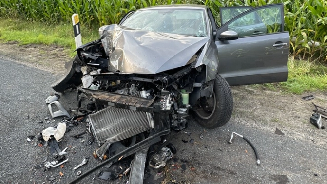 Junger Fahrer hat Glück im Unglück: Schwerer Unfall bei Hagen im Bremischen