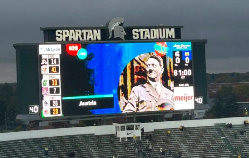 US-Universität wegen Hitler-Frage bei Footballspiel verklagt
