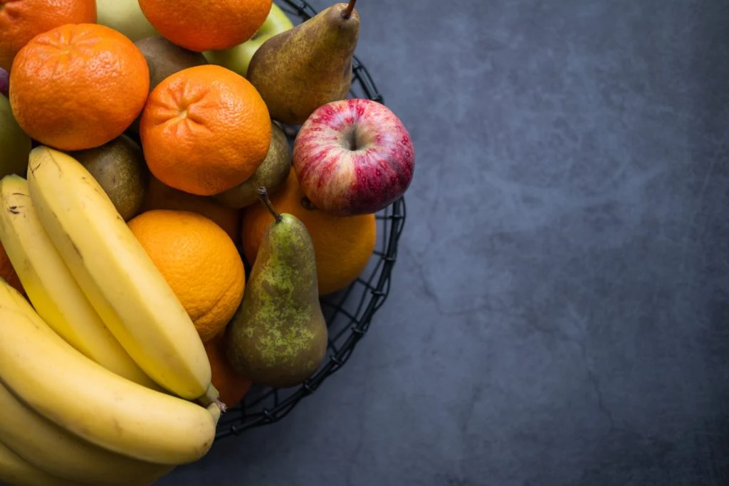 So wird Obst richtig sauber – Warum Abspülen nicht genug ist