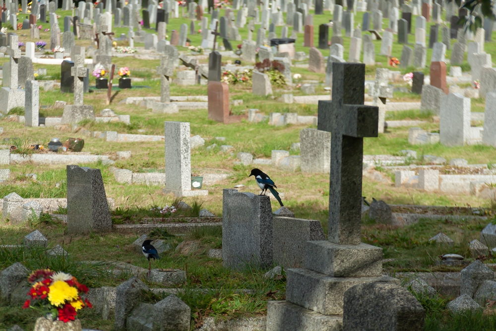 Italienisches Dorf bietet 1.000 Euro für Kremierungen wegen Friedhofsplatzmangel an