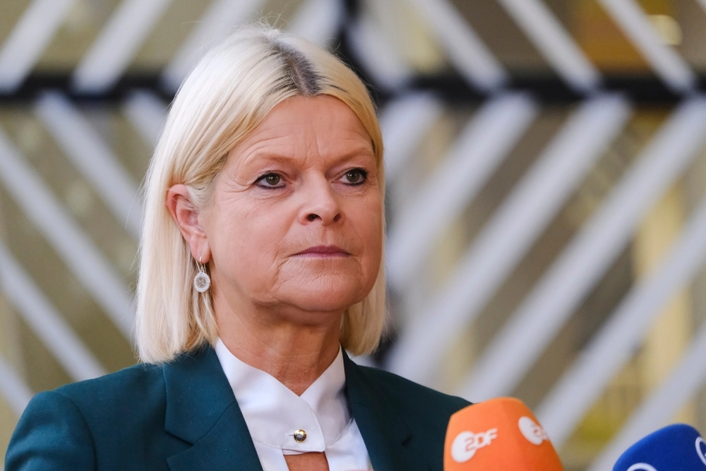 Österreichs Verteidigungsministerin zu Ukraine-Angriffen: „Rote Linie überschritten“