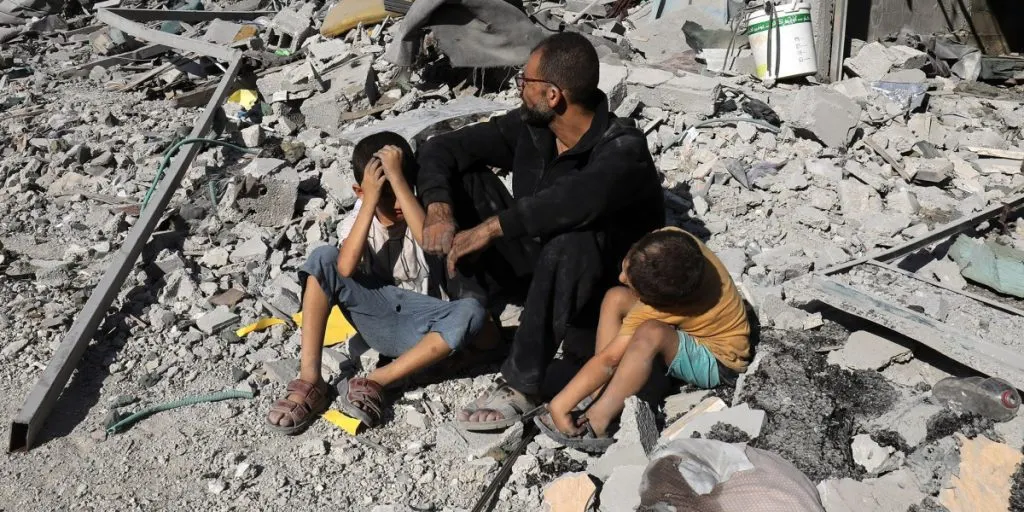 Erster Gefangenenaustausch zwischen Hamas und Israel abgeschlossen, Geiseln freigelassen
