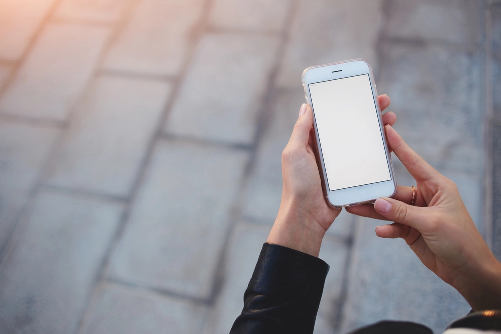 Warum Sie in Erwägung ziehen sollten, das WLAN auf Ihrem Handy auszuschalten, wenn Sie das Haus verlassen