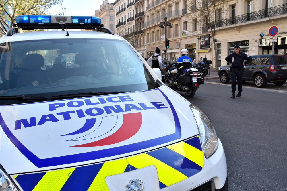 Amerikanisch-Chilenischer Tourist Beschuldigt Pariser Polizei der Brutalität bei Olympia