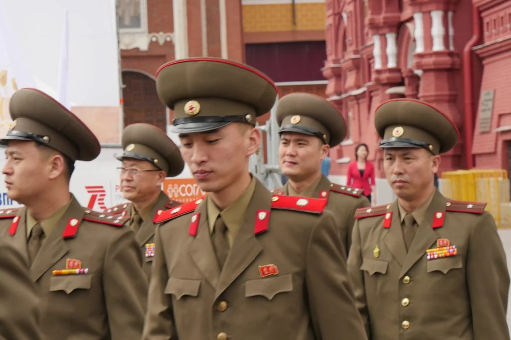Ukraine schlägt russisches Kommandozentrum in Kursk – russische und nordkoreanische Offiziere unter den Toten