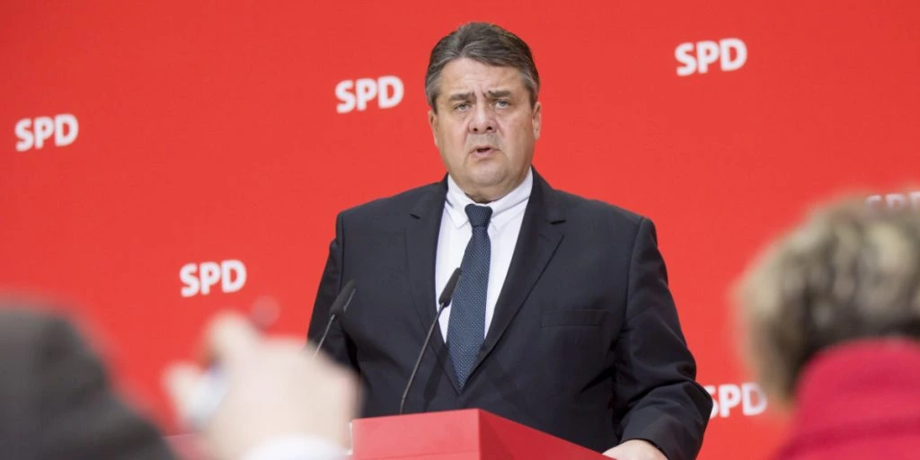 Gabriel fordert militärische Härte gegen Russland: Deutsche Truppen in der Ukraine?