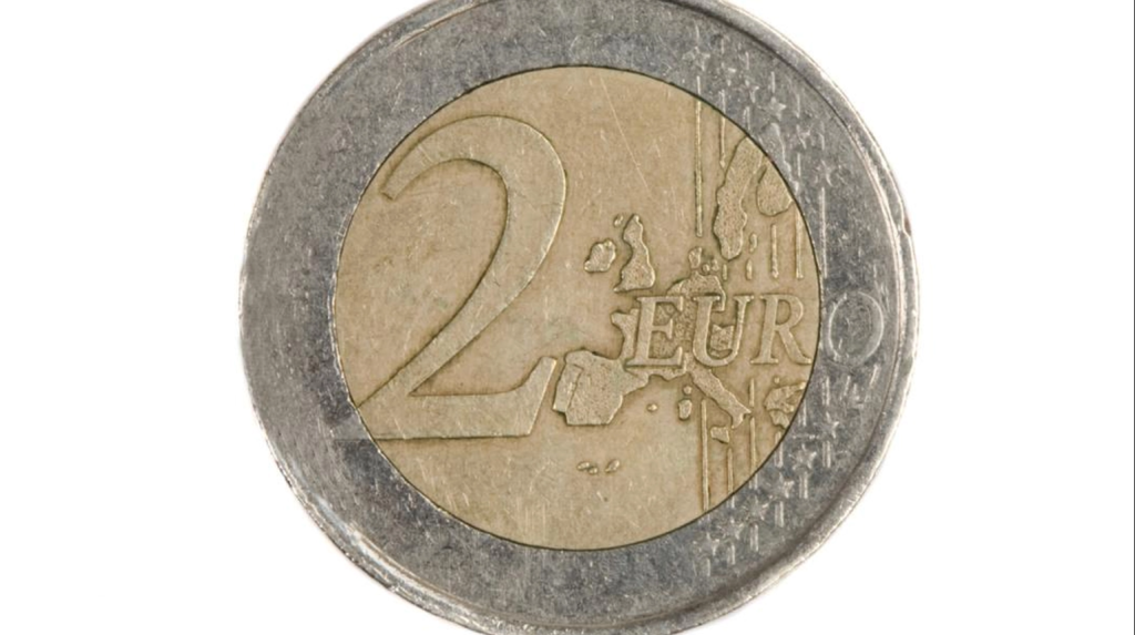 Bild einer 2-Euro-Münze wird viral: Siehst du warum?
