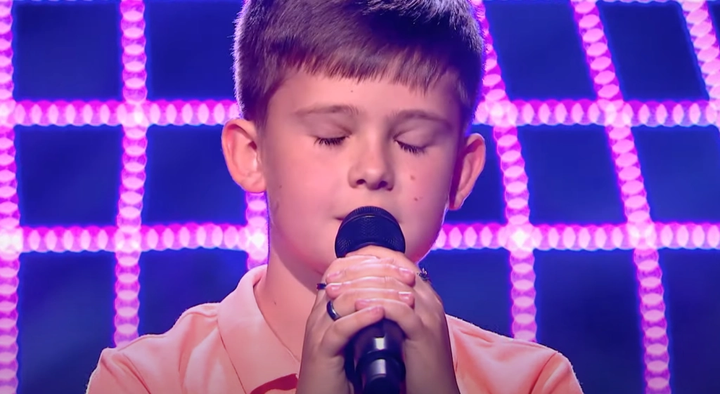 So haben Sie Celine Dion noch nie gehört: Atemberaubender Auftritt des 11-jährigen Mathieu bei The Voice Kids