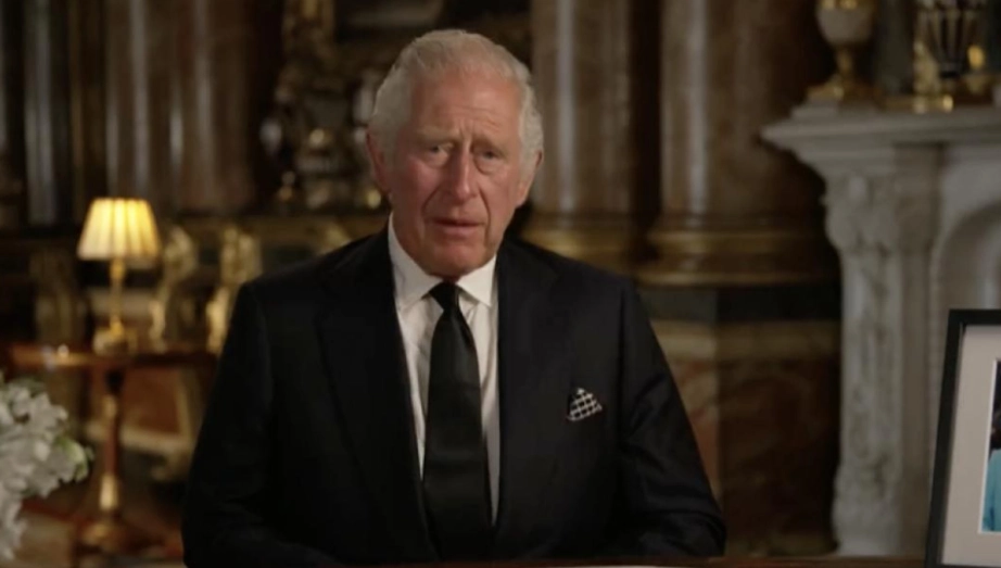 König Charles bricht heute königliche Tradition