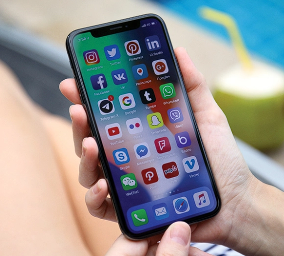 Technikwunder: iPhone nach Sturz aus großer Höhe unversehrt