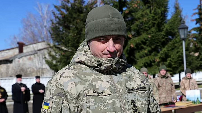 Ukrainischer Luftwaffenführer veröffentlicht Aufnahmen vom Abschuss einer russischen Shahed-Drohne