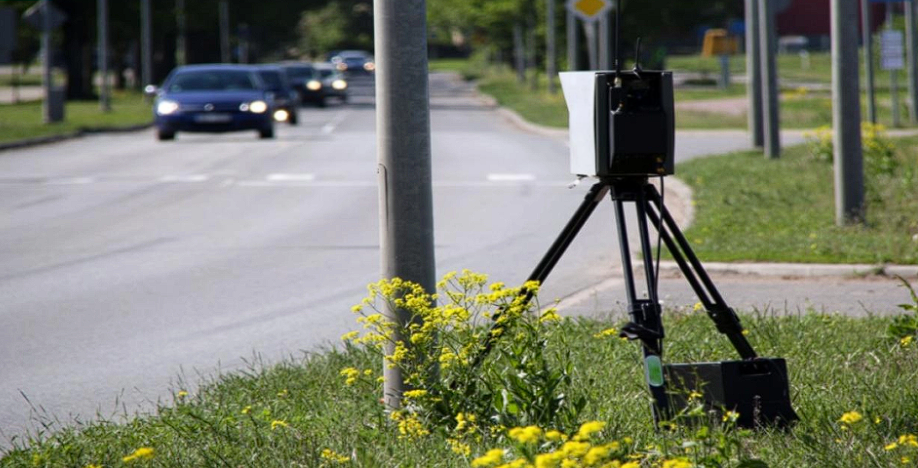 Königlicher mit 87 km/h erwischt – entkommt der Strafe nicht