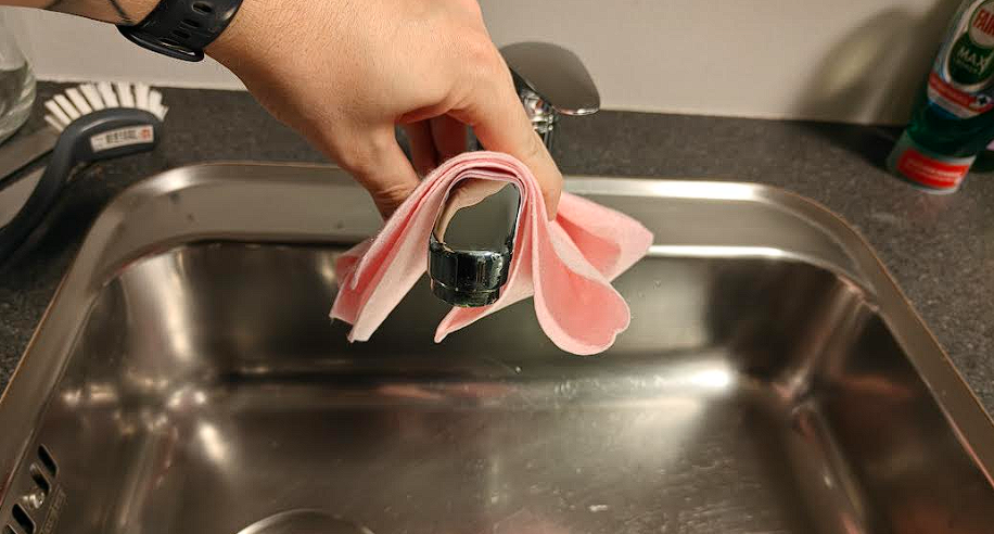 Ich habe das Geheimrezept meiner Großmutter ausprobiert: Jetzt bleibt mein Wasserhahn seit Wochen sauber