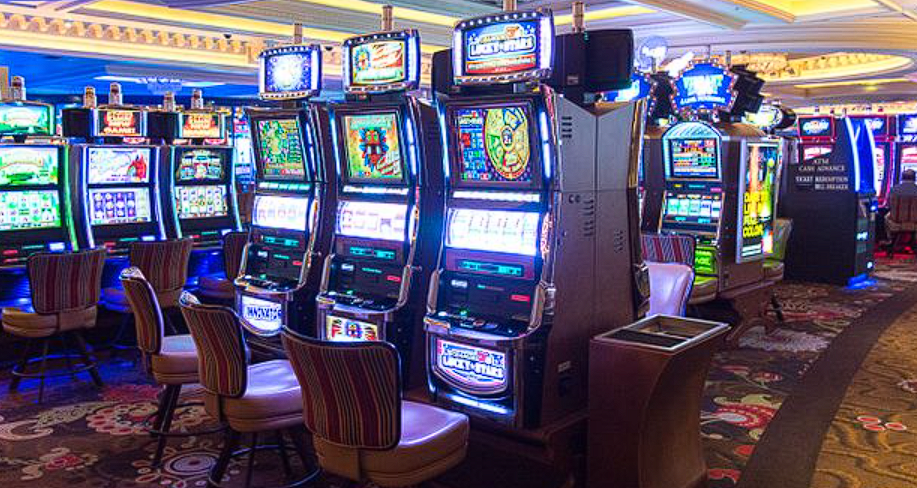 Drei Männer betrügen Spielautomaten um 750.000 Euro