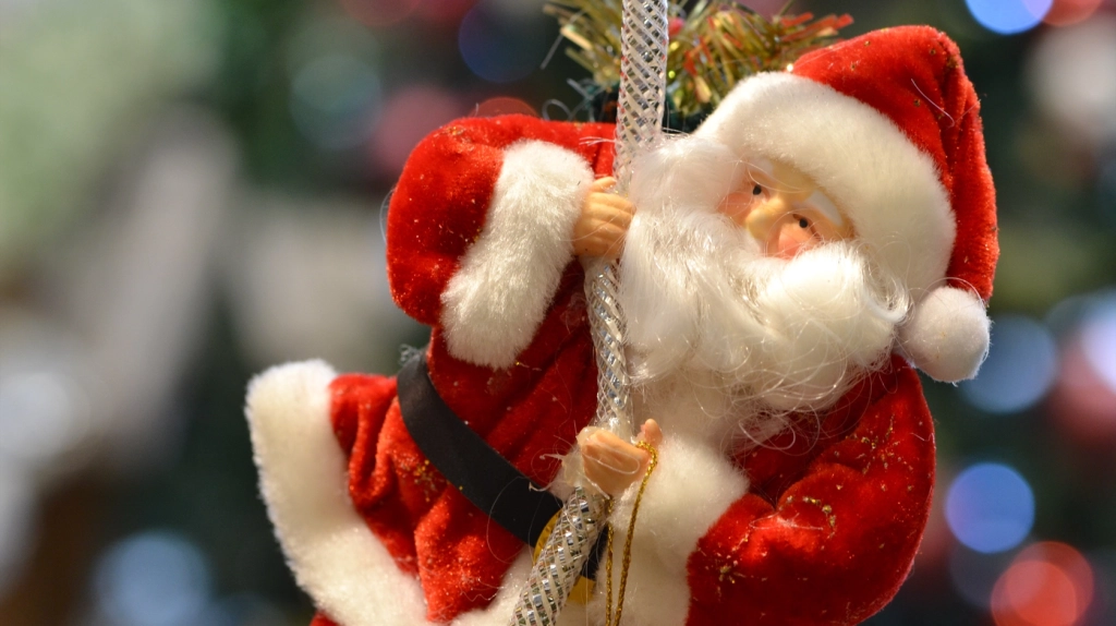 Ehepartner-Versuch eines Weihnachtsscherzes mit Frau endet in einer Katastrophe