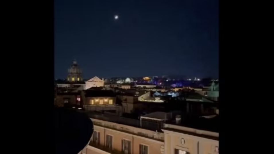Elon Musk teilt fantastische Aussicht auf Rom vom Dach des Pantheons