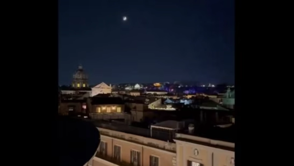 Elon Musk teilt fantastische Aussicht auf Rom vom Dach des Pantheons