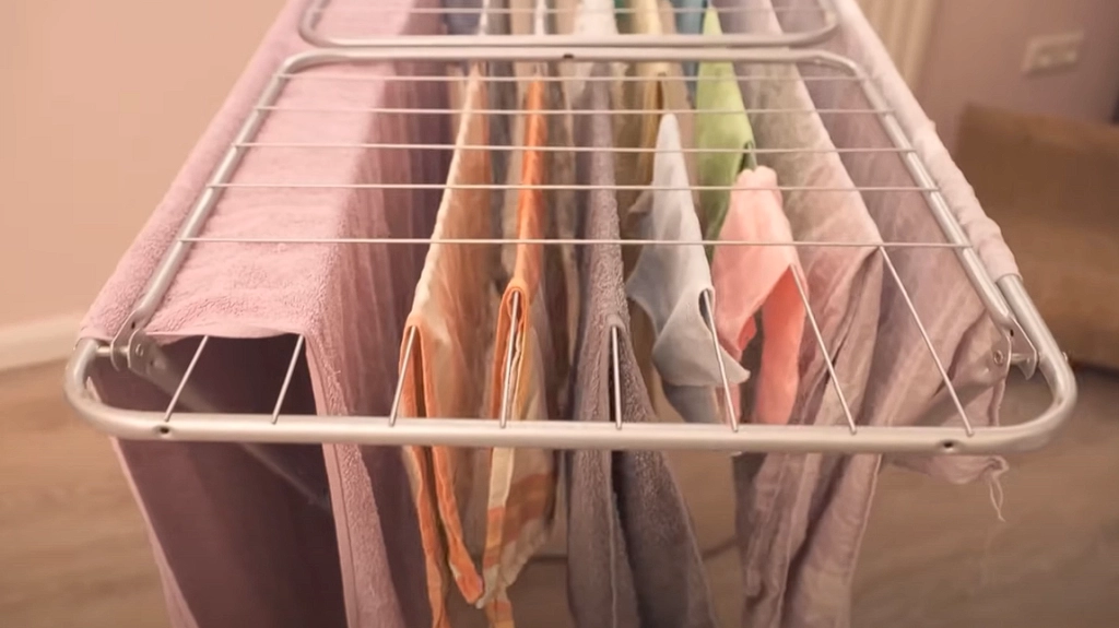 Dieser Trick kann im Winter beim Wäschetrocknen zum Gamechanger werden