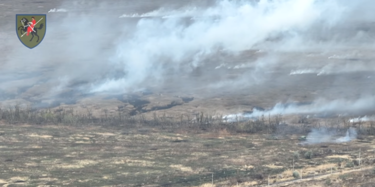Beeindruckende Aufnahmen eines massiven russischen Angriffs auf Awdijiwka durch ukrainische Streitkräfte veröffentlicht