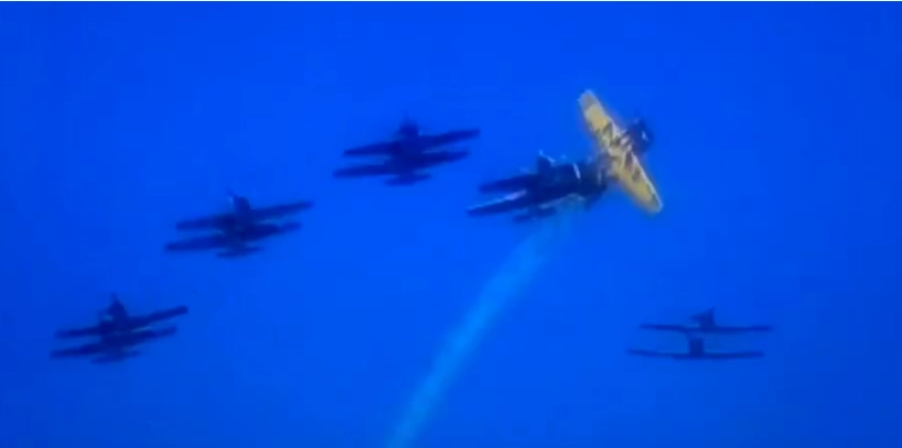Video: Mid-Air-Kollision bei portugiesischer Flugshow fordert das Leben eines Piloten
