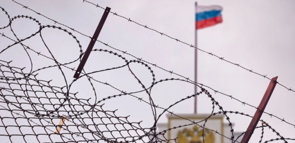 Russischer Mann zu 13 Jahren Haft verurteilt – er hat 50 € an der ukrainische Armee gespendet