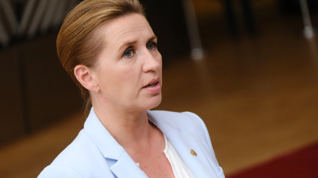 Dänische Premierministerin Mette Frederiksen erleidet Schleudertrauma nach Angriff