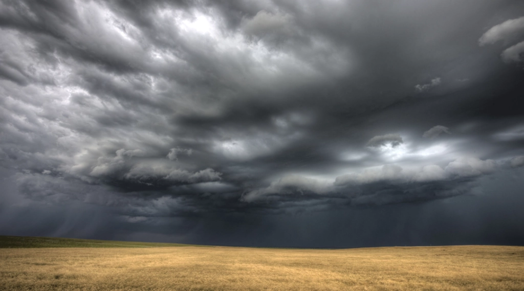 DWD: Kraftige Gewitter im Nordwesten und Westen Deutschlands erwartet