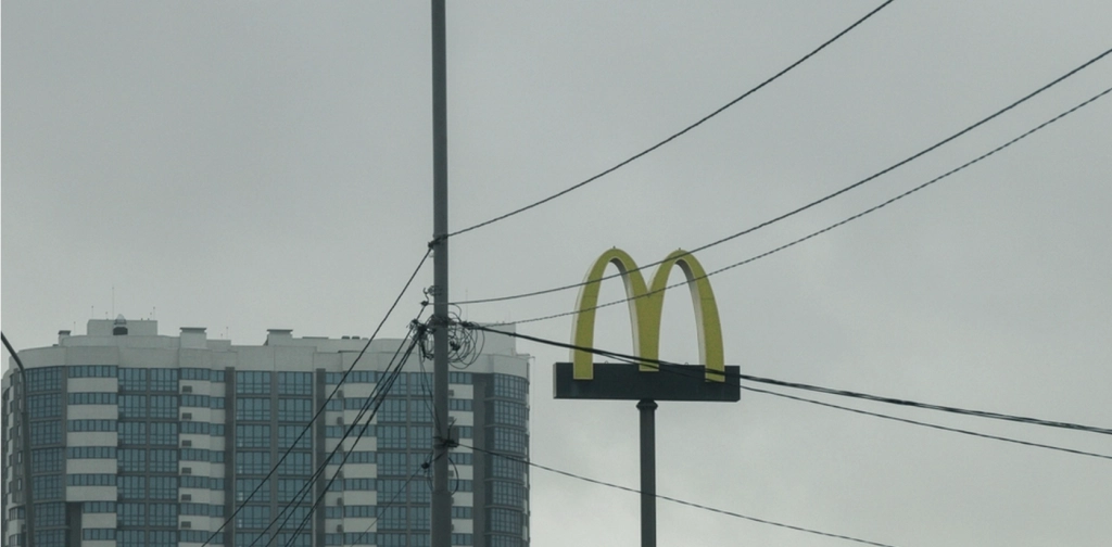 Russland zerstört ältestes McDonald’s in der Ukraine bei Raketenangriff